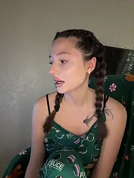 Snapshot of Kimsweet7 chatting on 12-19-25, 05:09 Kimsweet7 online show from 12-19-25, 05:09