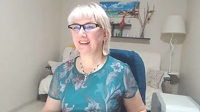 Snapshot of FleurMays chatting on 12-04-24, 12:03 FleurMays online show from 12-04-24, 12:03