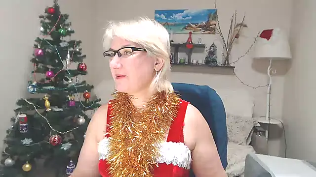 Snapshot of FleurMays chatting on 12-26-24, 12:27 FleurMays online show from 12-26-24, 12:27