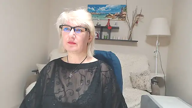 Snapshot of FleurMays chatting on 01-19-25, 05:48 FleurMays online show from 01-19-25, 05:48