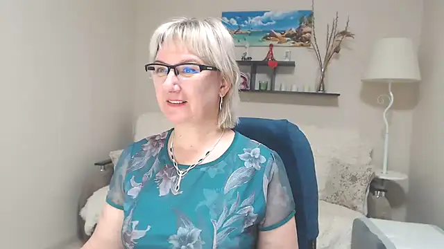 Snapshot of FleurMays chatting on 01-29-25, 04:47 FleurMays online show from 01-29-25, 04:47