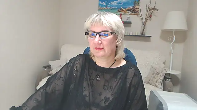Snapshot of FleurMays chatting on 01-31-25, 03:00 FleurMays online show from 01-31-25, 03:00