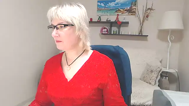 Snapshot of FleurMays chatting on 02-03-25, 05:18 FleurMays online show from 02-03-25, 05:18