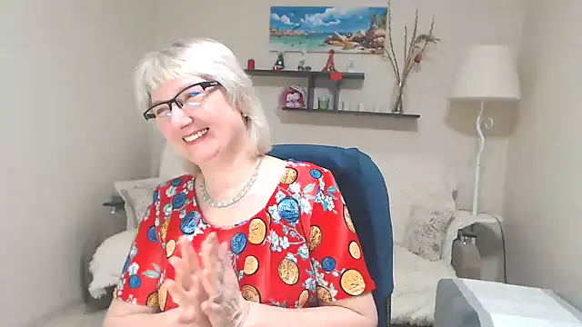 Snapshot of FleurMays chatting on 02-13-25, 07:13 FleurMays online show from 02-13-25, 07:13