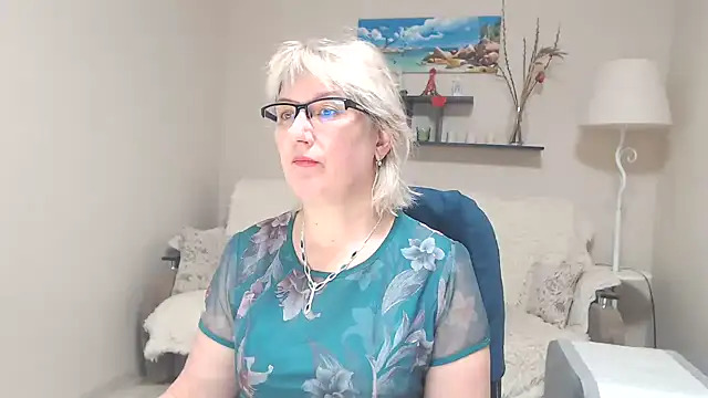Snapshot of FleurMays chatting on 02-21-25, 05:13 FleurMays online show from 02-21-25, 05:13