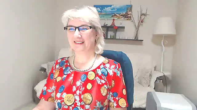 Snapshot of FleurMays chatting on 02-28-25, 03:04 FleurMays online show from 02-28-25, 03:04