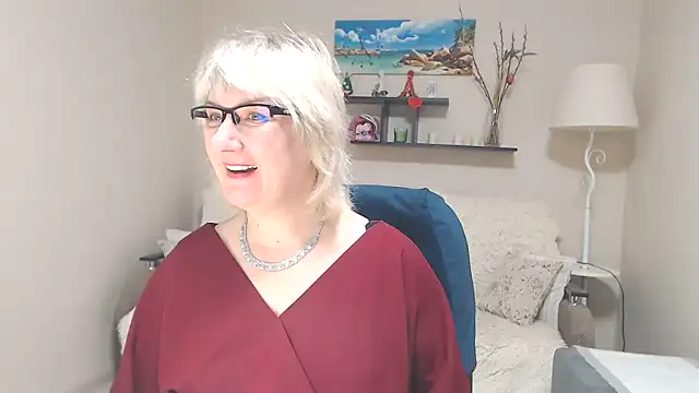 Snapshot of FleurMays chatting on 03-03-25, 04:25 FleurMays online show from 03-03-25, 04:25