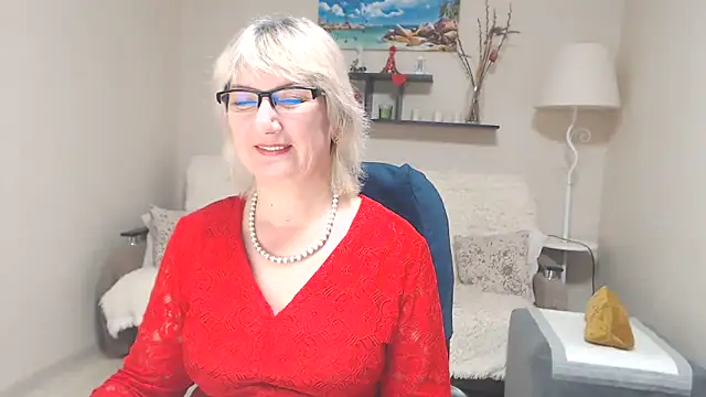 Snapshot of FleurMays chatting on 03-16-25, 10:00 FleurMays online show from 03-16-25, 10:00