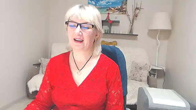 Snapshot of FleurMays chatting on 03-17-25, 05:01 FleurMays online show from 03-17-25, 05:01