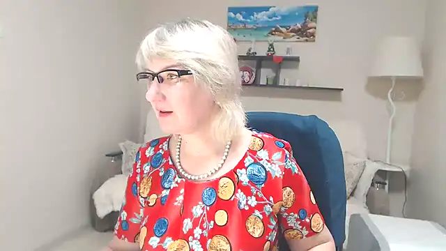 Snapshot of FleurMays chatting on 03-21-25, 10:50 FleurMays online show from 03-21-25, 10:50