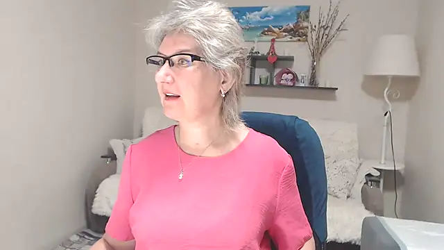 FleurMays online show from 11-27-25, 05:20