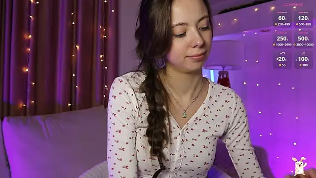 Snapshot of Goldy_Grace_ chatting on 01-14-25, 02:53 Goldy Grace online show from 01-14-25, 02:53