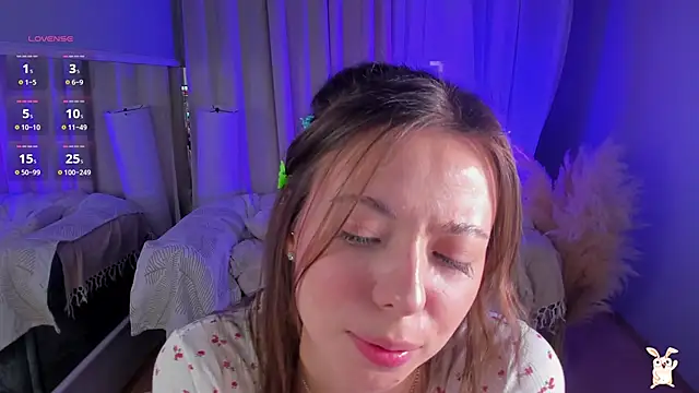 Snapshot of Goldy_Grace_ chatting on 02-19-25, 03:05 Goldy Grace online show from 02-19-25, 03:05