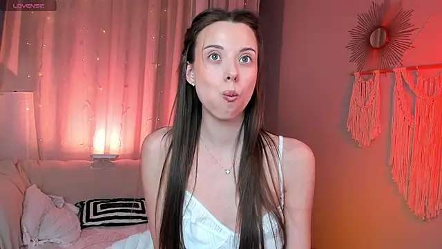 Goldy Grace  online show from 03-13-26, 04:13