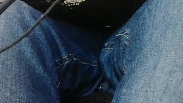 Snapshot of Gigadickman chatting on 01-15-25, 08:20 Gigadickman online show from 01-15-25, 08:20