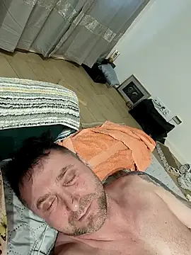 Snapshot of KolegaNudziarz chatting on 02-26-26, 04:17 KolegaNudziarz online show from 02-26-26, 04:17