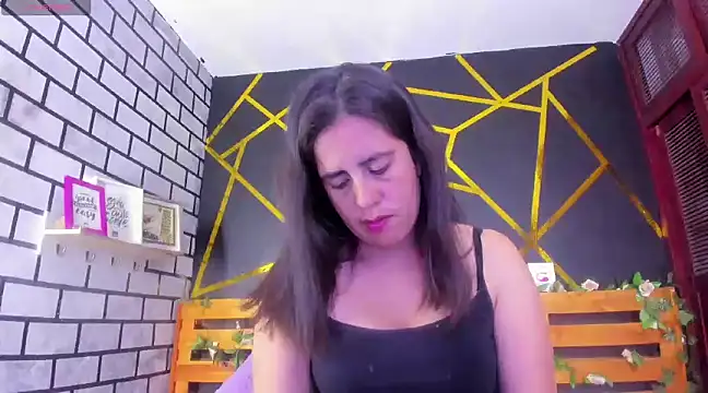 Snapshot of kathina_giraldo chatting on 12-27-24, 04:21 kathina giraldo online show from 12-27-24, 04:21