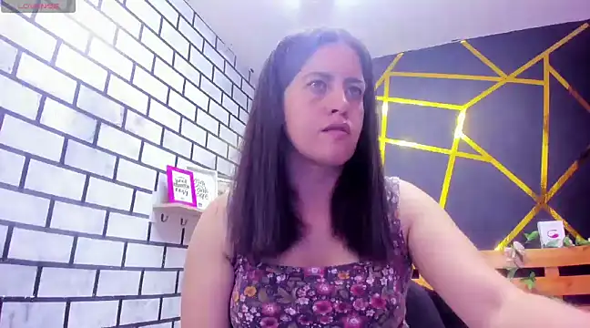 Snapshot of kathina_giraldo chatting on 12-30-24, 12:52 kathina giraldo online show from 12-30-24, 12:52