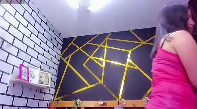 Snapshot of kathina_giraldo chatting on 01-09-25, 12:41 kathina giraldo online show from 01-09-25, 12:41