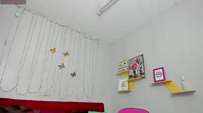 Snapshot of kathina_giraldo chatting on 03-13-25, 12:56 kathina giraldo online show from 03-13-25, 12:56