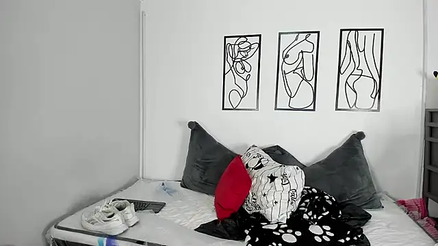 RubyPirsso18 online show from 02-05-26, 07:18