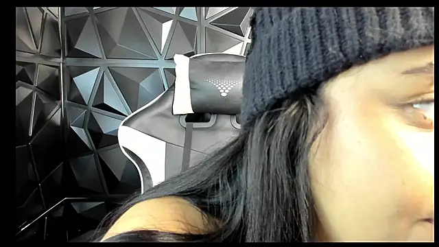 HelueHorny13 online show from 03-04-25, 03:33