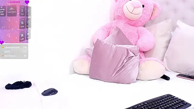 Snapshot of kaylin_jann chatting on 02-14-25, 01:34 kaylin jann online show from 02-14-25, 01:34