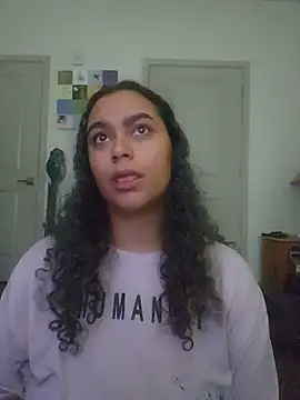 cinnaminnie online show from 06-14-26, 04:42