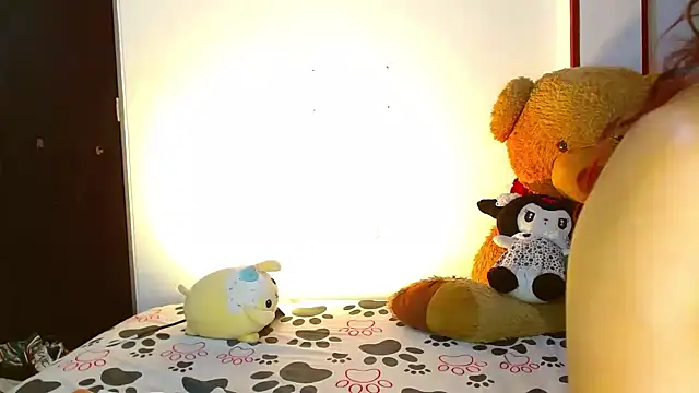 Maruu miauu online show from 11-19-25, 02:44