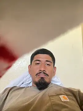 twohightwonut805 online show from 10-12-25, 04:39