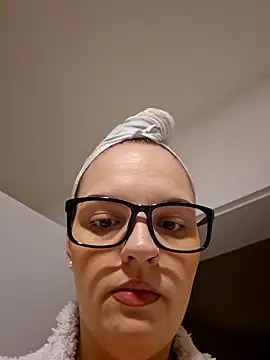 Jujuicy 97 online show from 02-07-26, 05:00