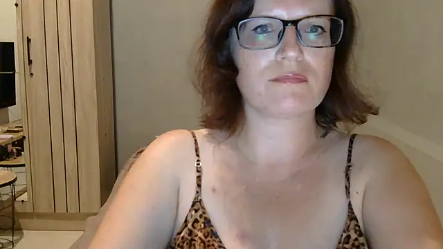 CrimsonMistress online show from 09-13-25, 10:09