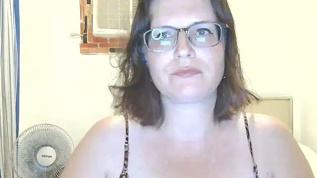 CrimsonMistress online show from 04-01-26, 09:12