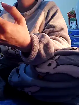 JasminePham online show from 01-18-25, 12:35