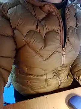 JasminePham online show from 02-12-25, 01:30