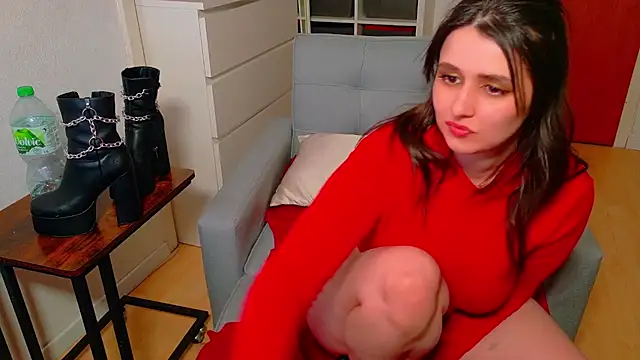 Snapshot of jenna-sxy19 chatting on 02-12-25, 09:33 jenna-sxy19 online show from 02-12-25, 09:33