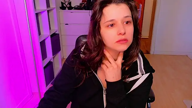 Snapshot of jenna-sxy19 chatting on 03-17-25, 12:46 jenna-sxy19 online show from 03-17-25, 12:46