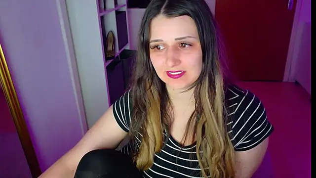 Snapshot of jenna-sxy19 chatting on 10-01-25, 05:30 jenna-sxy19 online show from 10-01-25, 05:30