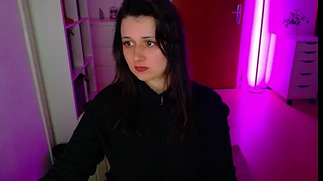 Snapshot of jenna-sxy19 chatting on 11-25-25, 06:19 jenna-sxy19 online show from 11-25-25, 06:19