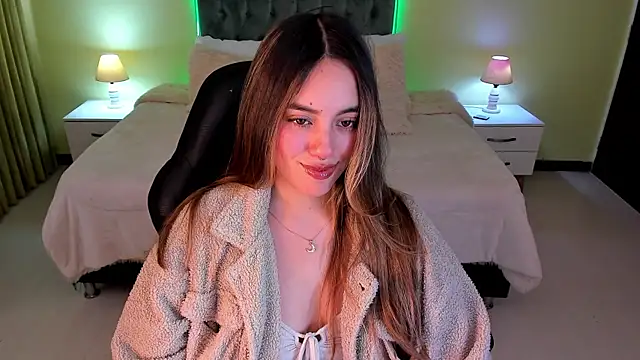  Charlotte evans 1 online show from 04-13-26, 08:03