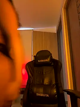 Jessie-pradoo online show from 11-25-25, 08:20