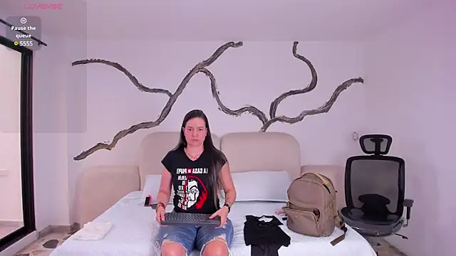 Snapshot of BridgetRodriguez chatting on 03-22-25, 12:25 BridgetRodriguez online show from 03-22-25, 12:25