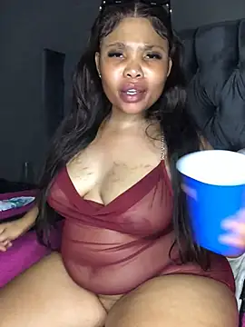 Anaelle24 online show from 01-28-25, 11:17