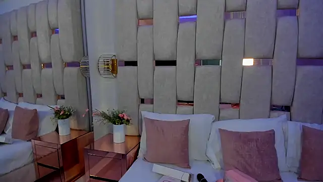 mia schwarz online show from 01-25-25, 07:39