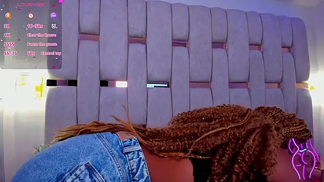 mia schwarz online show from 02-01-25, 01:41