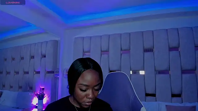 Snapshot of mia_schwarz chatting on 03-13-26, 09:43 mia schwarz online show from 03-13-26, 09:43