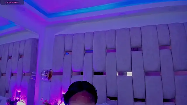 Snapshot of mia_schwarz chatting on 03-18-26, 09:40 mia schwarz online show from 03-18-26, 09:40