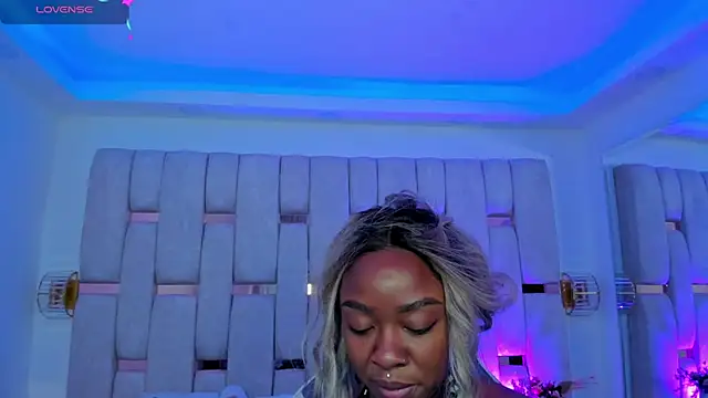 Snapshot of mia_schwarz chatting on 04-08-26, 09:48 mia schwarz online show from 04-08-26, 09:48