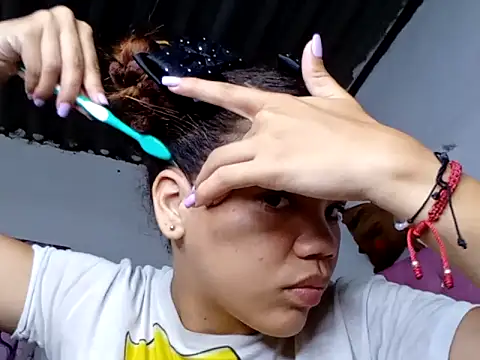 Snapshot of 1CANDYLOVE chatting on 11-22-25, 08:46 1CANDYLOVE online show from 11-22-25, 08:46