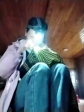 Snapshot of lytamye chatting on 12-06-24, 01:07 lytamye online show from 12-06-24, 01:07